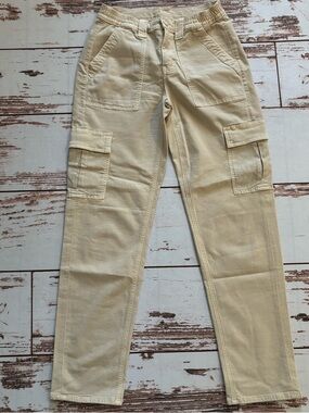 American Eagle Outfitters Women’s Cream Cargo Pants Size 2